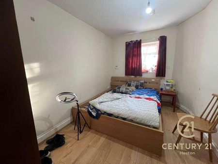 The Crossways Hounslow, TW5 - Photo 5