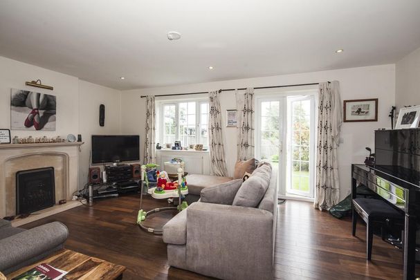 2 bedroom semi-detached house to rent - Photo 1