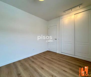 Piso en alquiler en Carretera de Torrecaballeros - Foto 1