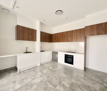 Charming 2-Bedroom Home in Leafy Wilton - Photo 4