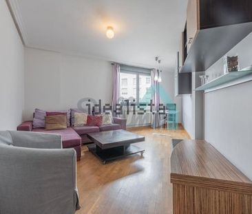 Alquiler de piso en Calle Sacramento - Photo 2