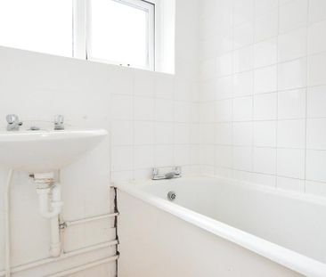 2 bedroom maisonette to rent - Photo 6