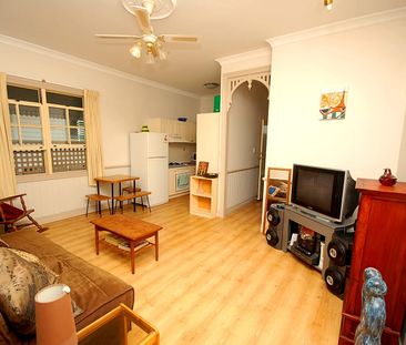 PERFECT EAST BRISBANE UNIT - Photo 2