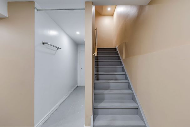 For Lease - 5254 Astwell Avenue, Mississauga, Ontario - Photo 1