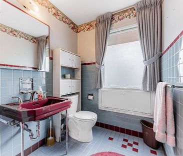 For Lease - 200 Cortleigh Boulevard, Toronto, Ontario - Photo 4