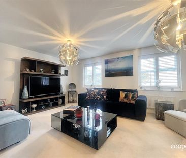 Truesdales, Ickenham, UB10 - Photo 4