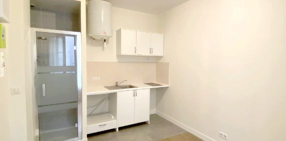 Location Appartement LEVALLOIS PERRET - - Photo 2