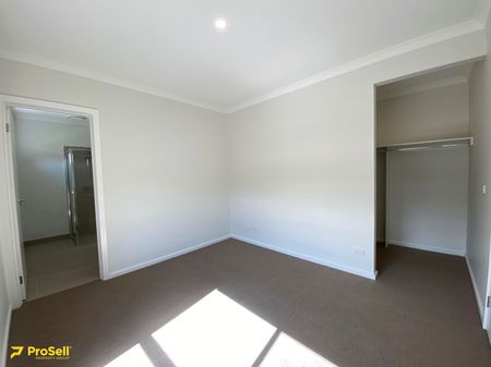 9 Sedge Street, Mambourin - Photo 3