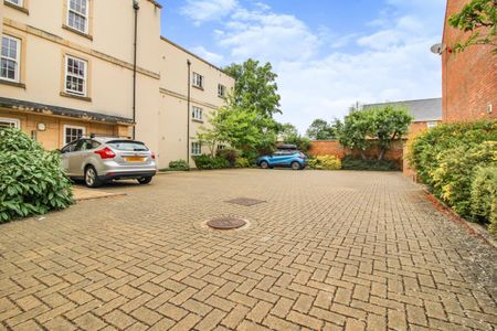 Ashlar House, 8 Reed Court, Swindon, Swindon, SN3 - Photo 5