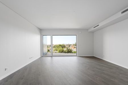 3 Bedroom Apartment, Cascais - Photo 3