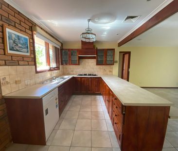 Charming Unit in Sydenham - Photo 4