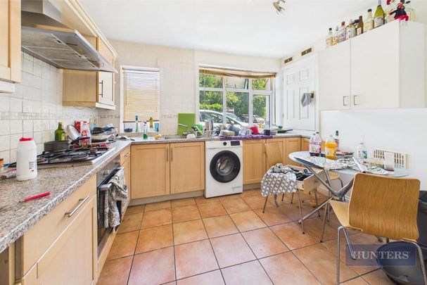 4 bedroom house to rent - Photo 1