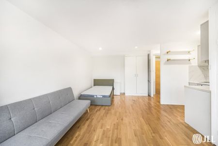 Seven Sisters Road London N4 - Photo 2