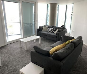 3 bedroom apartment to rent - Photo 2