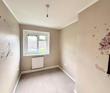 3 bedroom apartment to rent - Photo 3