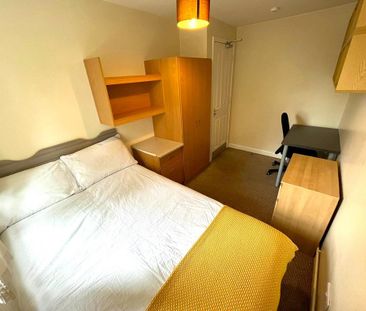 1 bedroom in a house share to rent - Photo 6