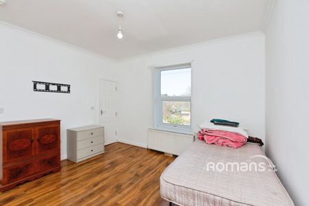 4 bedroom house to rent - Photo 3