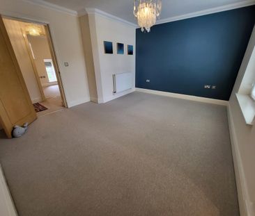 2 bedroom apartment to rent - Photo 4