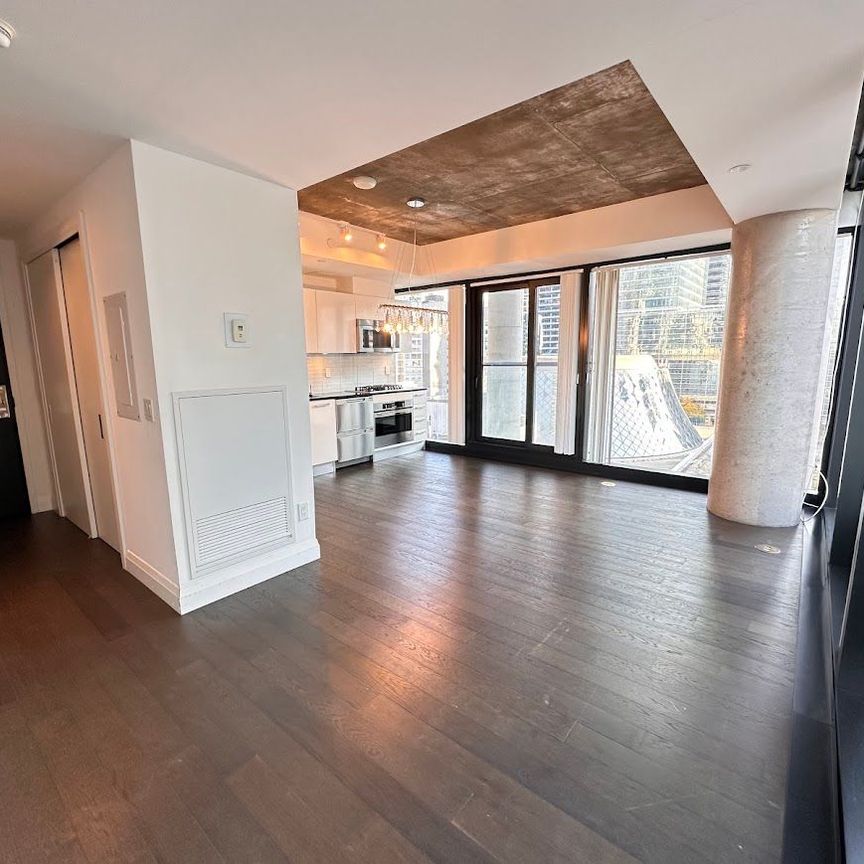 For Lease - 224 King Street Unit# 706, Toronto, Ontario - Photo 1