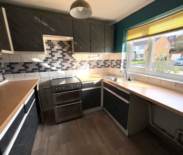 3 bed end of terrace house to rent in Ian Close, Bexhill-On-Sea, TN40 - Photo 6