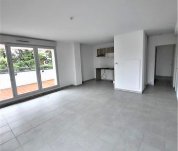 Location Appartement 4 pièces 75m² BISCARROSSE 40600 - Photo 2
