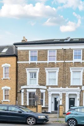 3 bedroom flat to rent - Photo 1