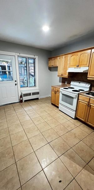 2 CH - 1 SDB - Montréal - $1,600 /mo - Photo 1