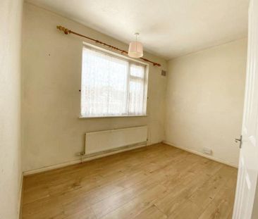 2 bedroom maisonette to rent - Photo 4