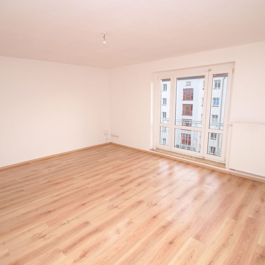 Studenten aufgepasst – helle 2-Raum-Wohnung mit Balkon - Foto 1