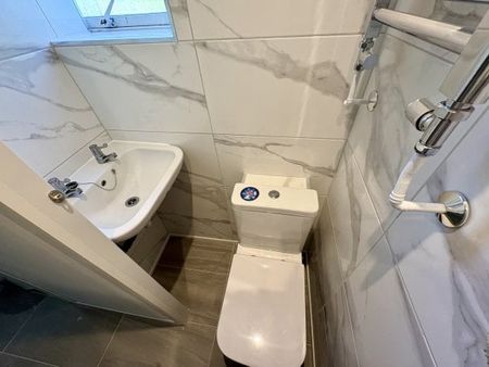 RM 5, Northside Walk, Arnold, Property for rent - Photo 4