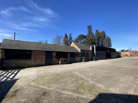 2 bedroom equestrian property to rent - Photo 5