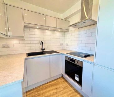 Tennyson Road, Freshwater, PO40 - Photo 1