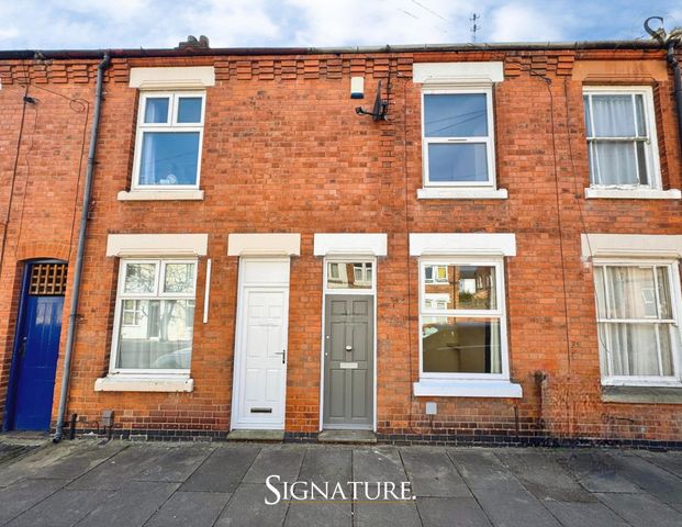 2 bed terraced house to rent in Oxford Road, Leicester - Photo 1