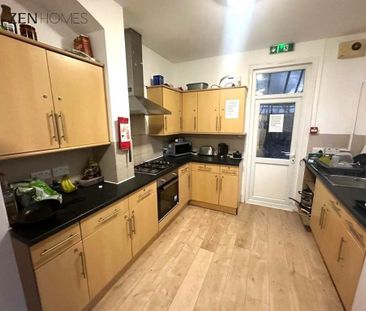 1 bedroom in a house share to rent - Photo 4