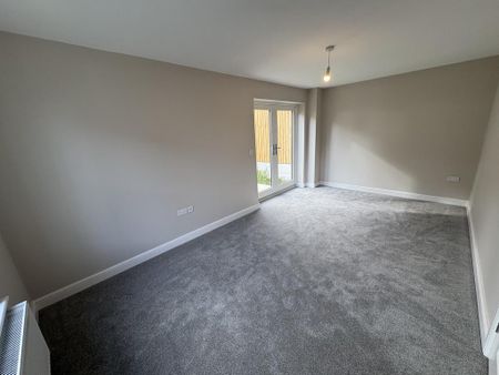 3 bedroom semi-detached house to rent - Photo 4