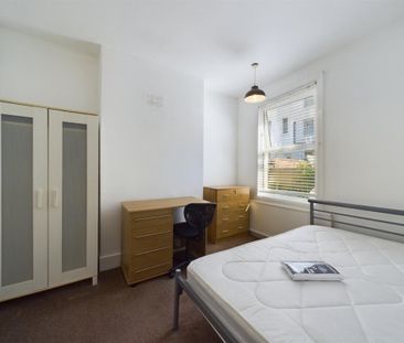 Hastings Road, Brighton - Photo 3