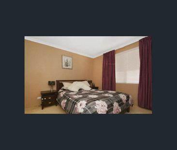 Low maintenance 3 Bedrooms house in the best location - Photo 6