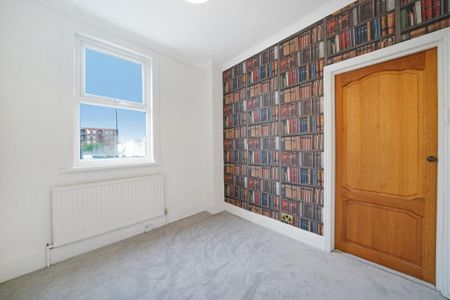 3 bedroom detached house to rent - Photo 5