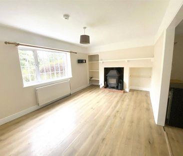 3 bedroom semi-detached house to rent - Photo 4