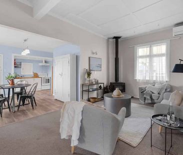 Cute Cottage - Sunny and Secure- Great Location - Photo 1