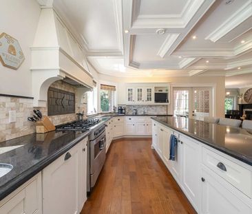 24390 63 Avenue apartment — Langley Township, BC (5-Bedroom) - 5 Bedroom - Photo 1
