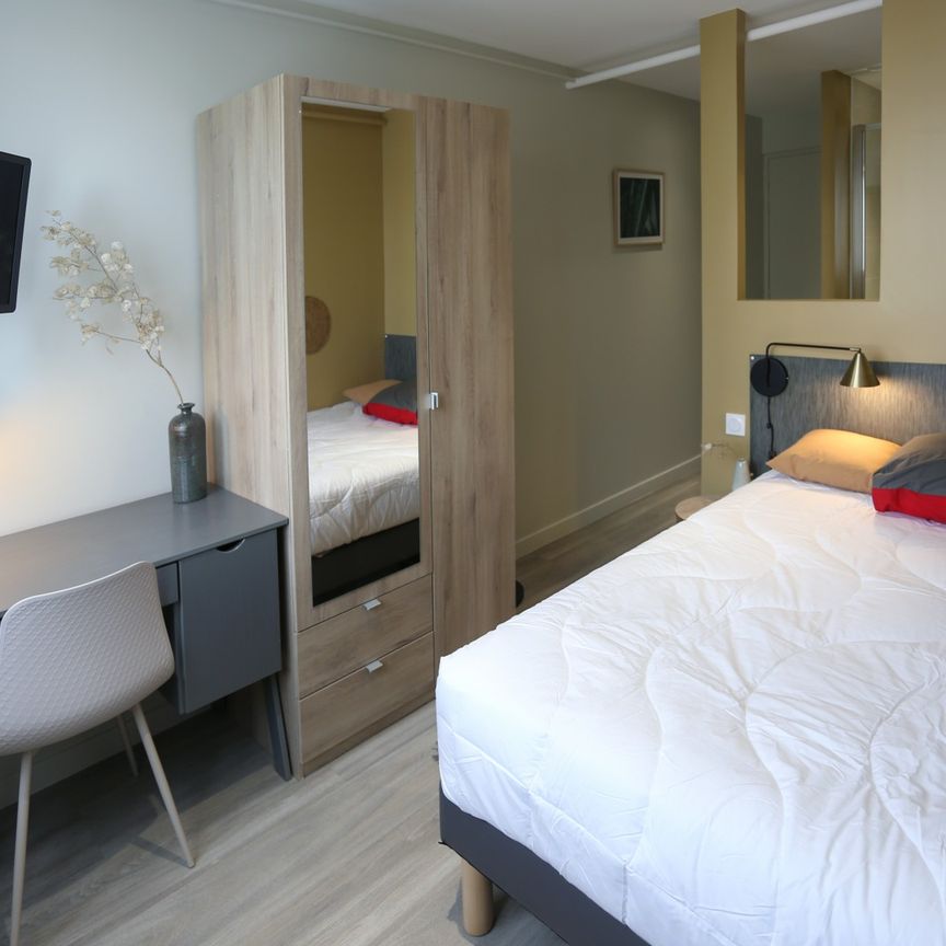 GACET Roommate 4 Bedrooms at Rennes - Photo 2