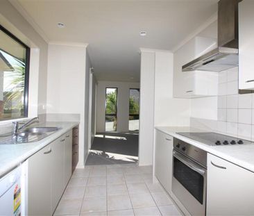 3/31 Orwell Road, Greenhithe - Photo 2