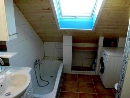 APPARTEMENT 21/2 PIÈCES MANSARDÉ À BÂLE - ISELIN, MEUBLÉ - Foto 3