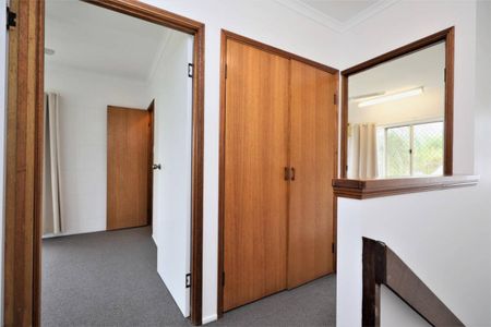 Townhouse - Storage Room - Carport - Pool - Close to Shops - Photo 3