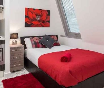 Studio Diamond - Photo 6