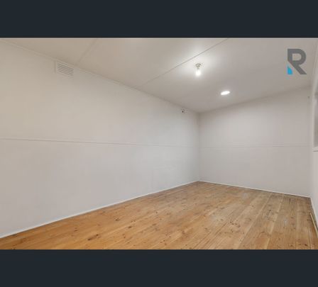 33 Rosedale Crescent, Dallas, Vic 3047 - Photo 1