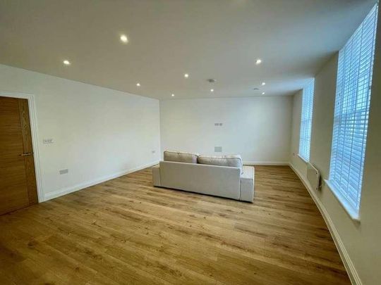 Market Place, Central Reading, RG1 - Photo 1