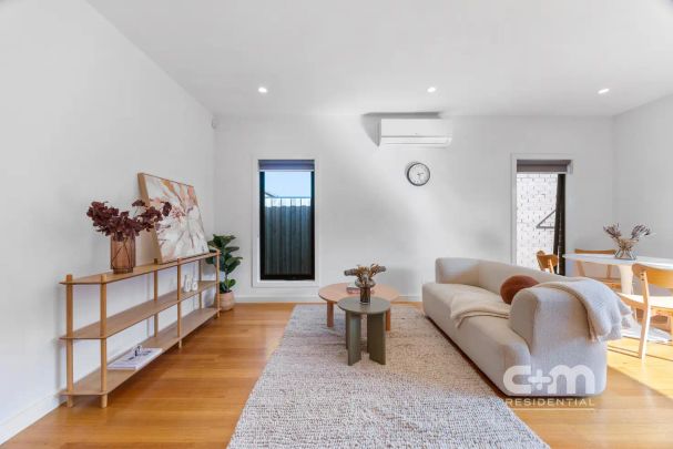 “Hubert Hideaway” - Photo 1