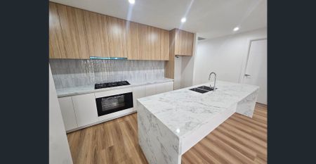 Stunning Family Home - Photo 3